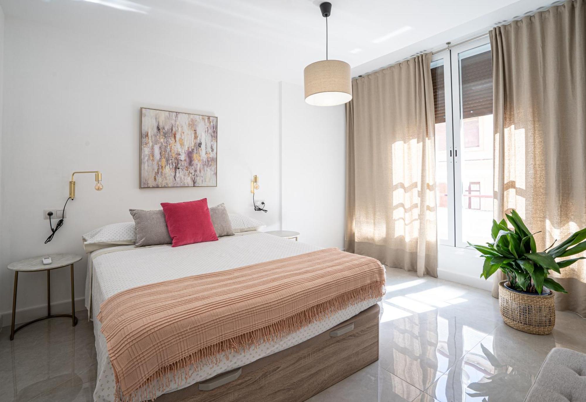 Apartment Center Soho Deluxe Malaga Exterior photo